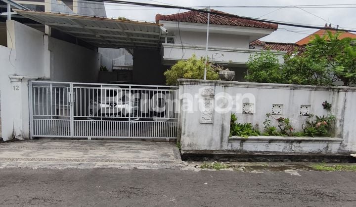 RUMAH 1 LANTAI SIAP HUNI DI KOMPLEK PERUMAHAN JIMBARAN