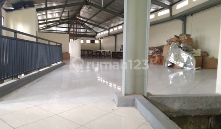 Disewakan Ruang-Usaha, 3 Lantai, Siap Pakai di Jati Asih,