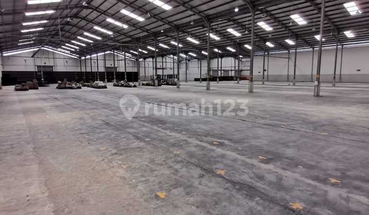 Disewakan Gudang Bagus Dengan Luas 3600 m² Di Narogong