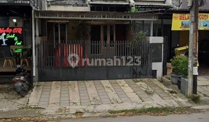 For Sale: Jati Melati House in Puri Gading Estate Housing, Bekasi