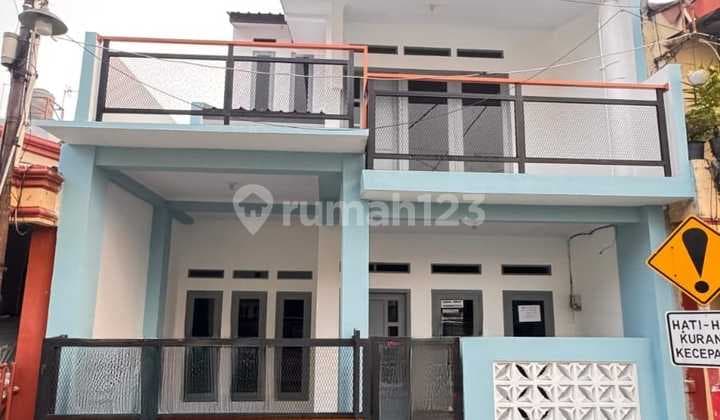 Jual Rumah 2.5 lantai Siap Huni di Pondok Ungu Permai