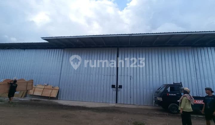 Disewakan Gudang Gandeng Dekat dengan Akses Tol