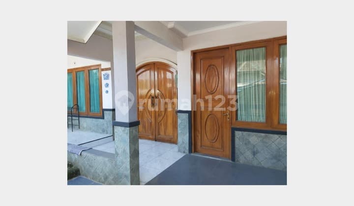 For Rent: Nice House, Can Be Used for Business, Strategic Location