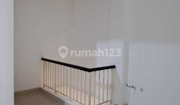 Dijual Ruko Grand Galaxy , Rapi Siap Pakai di Area Komersil