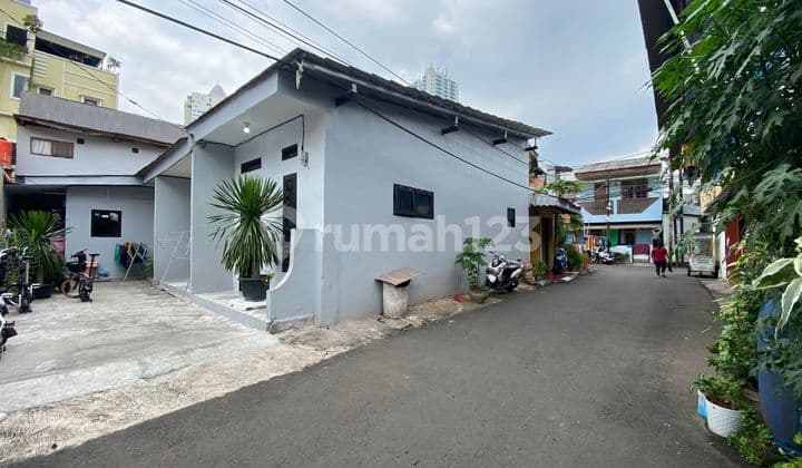 Rumah Kost di Jakarta Selatan, Kuningan, Setiabudi, SHM
