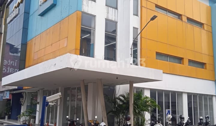 Ruko di Tangerang Selatan, Ciputat Lot, Eks D'cost, L: 300 M2