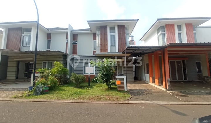 Rumah Depan Taman Kota Wisata Cibubur Raw Jalan Lebar