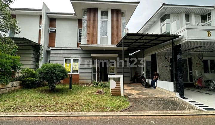 Rumah Cantik Depan Taman Lingkungan Asri Dekat Pusat Kuliner Kota Wisata Cibubur