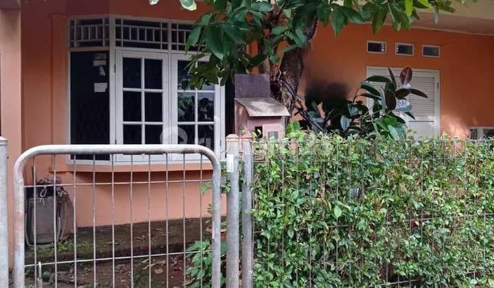 Rumah 2 Lantai luas 216 SHM di Komplek Jati Agung, Bekasi