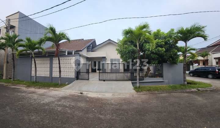 Rumah 2 Lantai Luas 263 SHM di Cluster Ifolia, Harapan Indah