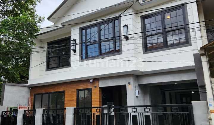 For Sale 3-Story House in Pondok Bambu, East Jakarta