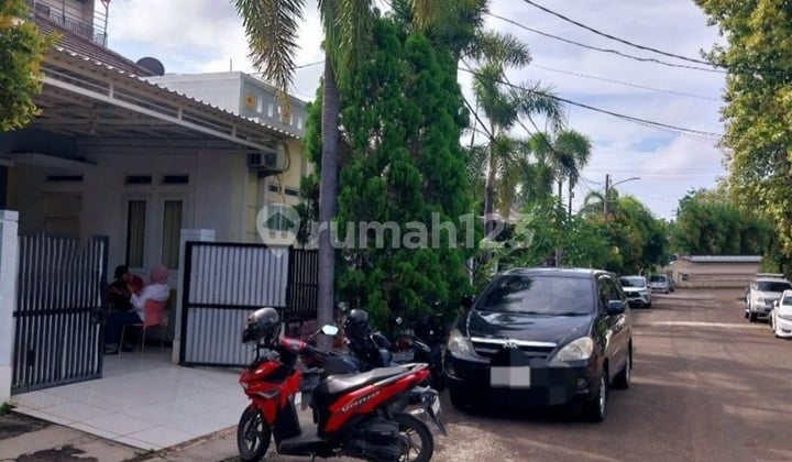 Rumah 2 Lantai Luas 144 di Cluster Aralia, Harapan Indah, Bekasi