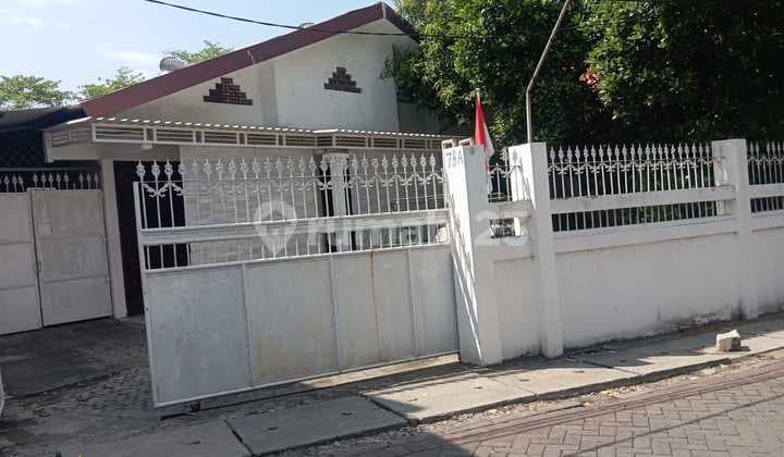 Dijual Rumah Hitung Tanah di Lempung Tama Daerah Manukan Surabaya Barat