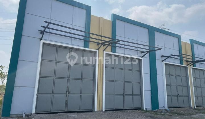 New Warehouse in Prambanan Bizland Gresik Warehouse Complex Near Toll Road