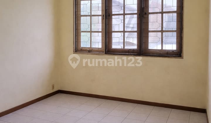 Rumah Lama Hitung Tanah Vila Villa Valensia Lontar Dekat Pakuwon Mall Surabaya Barat