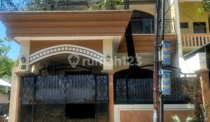Classic House For Sale In Dukuh Kupang, West Surabaya.