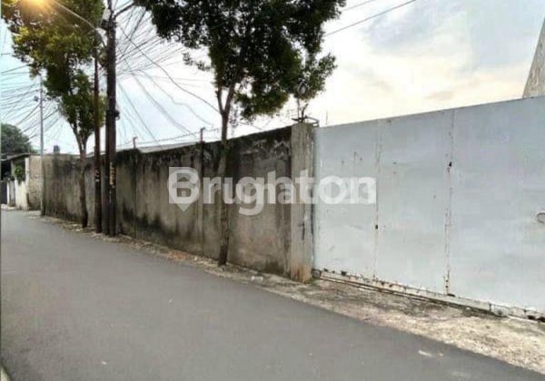Tanah Siap Bangun 942M² di Kebon Jeruk, Akses Tol