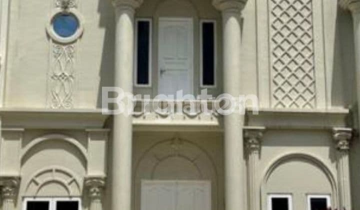 LUXURY 3-STORY CLUSTER HOUSE LOCATED ON JL. SM. AMIN - PEKANBARU