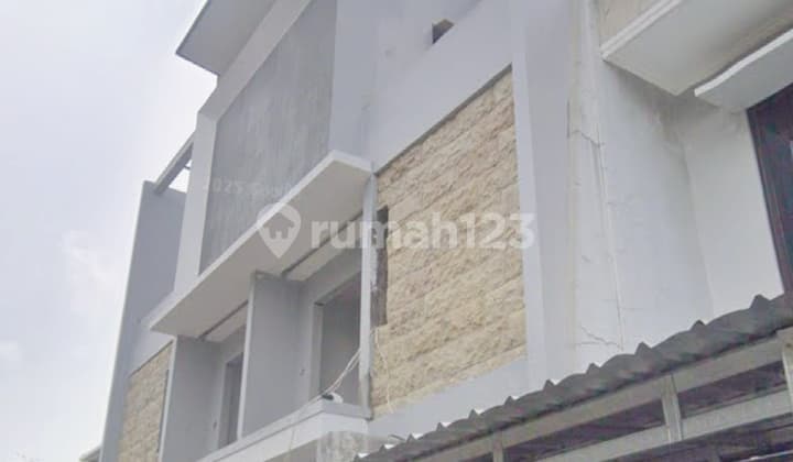 Rumah 3 Lantai Siap Huni Free Kitchen Set , Duri Kepa . Jakarta Barat