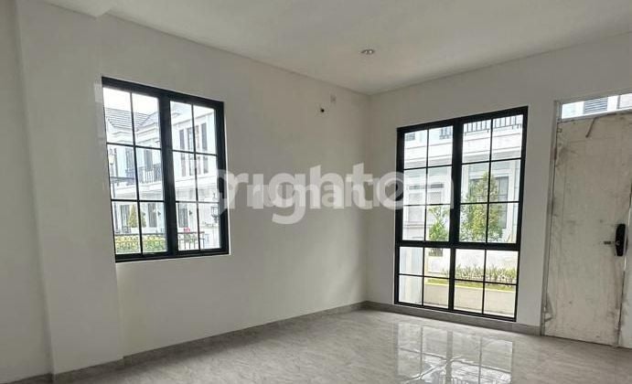 RUMAH BARU LAVON 2 MONTANA TIPE G DOUBLE DECKER SIAP HUNI