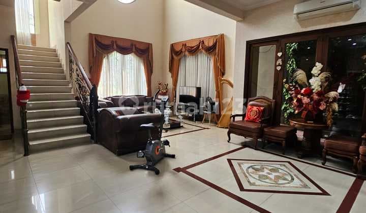 Fully Furnished House in Taman Griya Loka, Corner Position