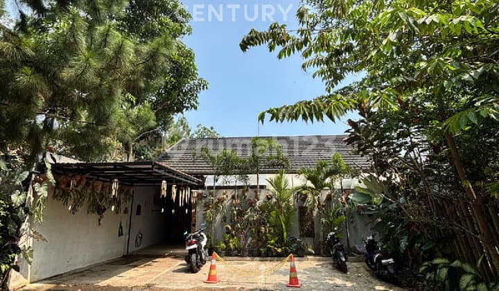 Rumah Asri Dan Nyaman Di Sersan Bajuri Bandung