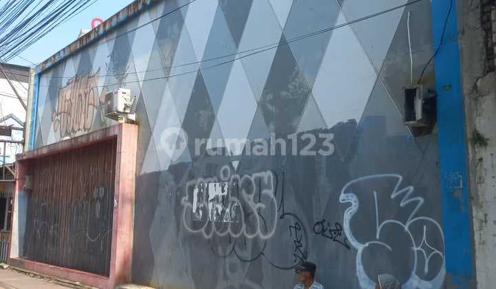 Spacious and Large House on Sudirman Main Road, Bandung