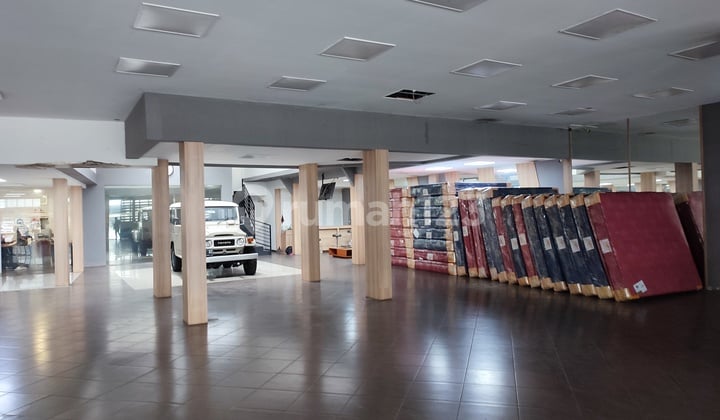 Ruang Usaha Di Mainroad Bandung Utara, Cck Kantor / Usaha