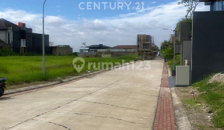 Kavling di Komplek Setraduta Lokasi Eksklusif