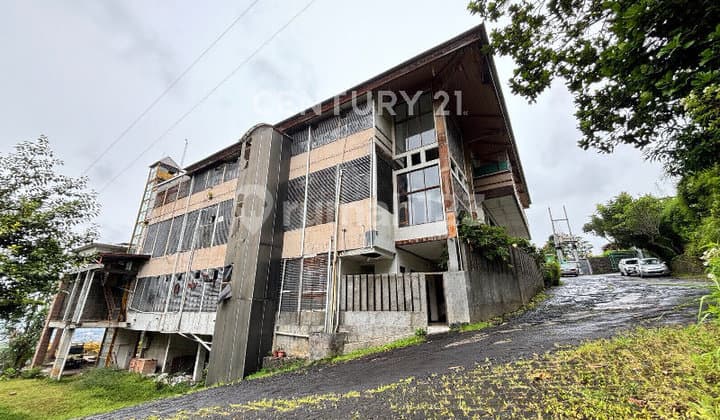 Gedung Lokasi Bagus di Dago Pakar Timur Kota Bandung