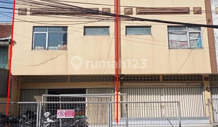 Ruko Besar 2 Unit Jadi Satu 2,5 Lantai Di Holis Mainroad di Jl. Holis 171, Caringin, Bandung Kulon, Kota Bandung, Jawa Barat, Indonesia, 40212, Caringin