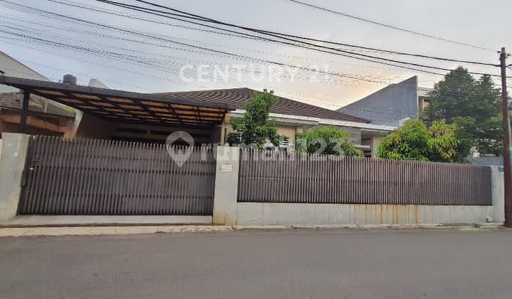 Semi-Furnished House Ready to Live In Near Paskal Hypersquare, Bandung