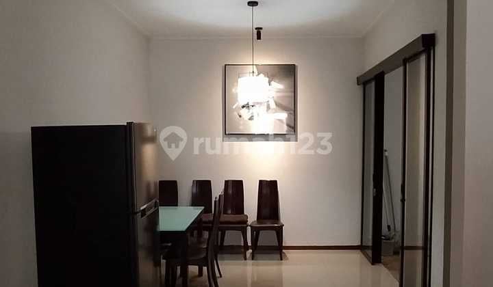 Full Furnished, Rumah, 3 Lantai, SHM di Sayap Dago
