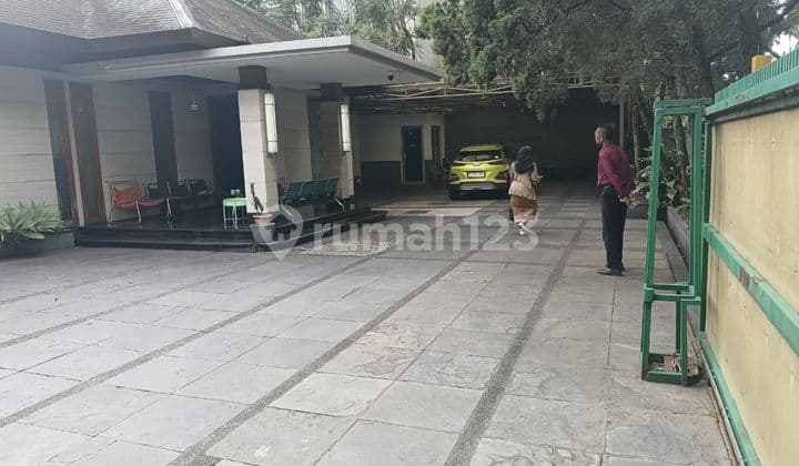 Rumah Kantor Ruang Usaha Buat Cafe Resto Bandung Utara Furnished 850M² Dekat Pvj Mall Minal Sewa 3 Tahun