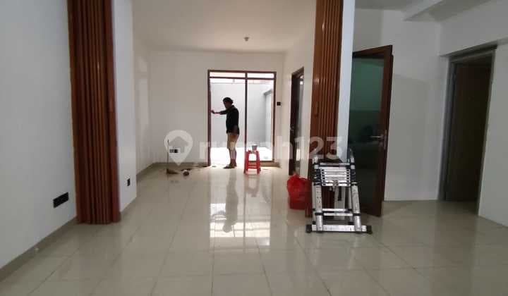 Jual Rumah Bagus Siap Huni di Mekarwangi Cocok untuk Keluarga Kecil, bisa Juga untuk Kantor / Usaha