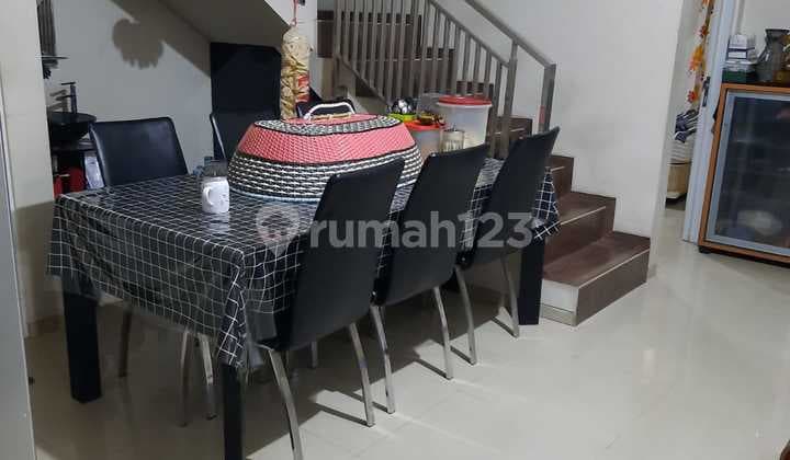 Rumah Bagus Semi Furnished Moch Toha, Bandung