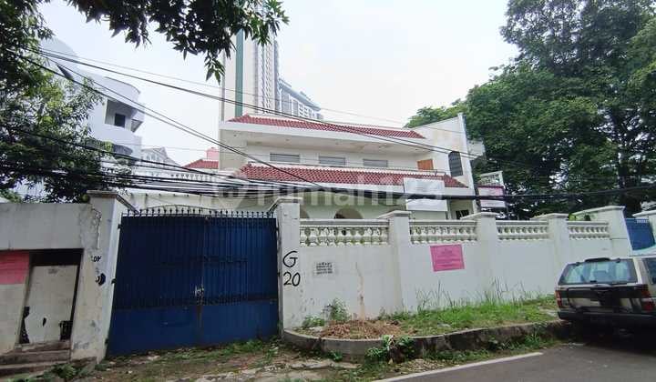 Rumah Besar 2 Lt Luas 912m,jl Simprug Garden Kebayoran,cash Only,lokasi Strategis