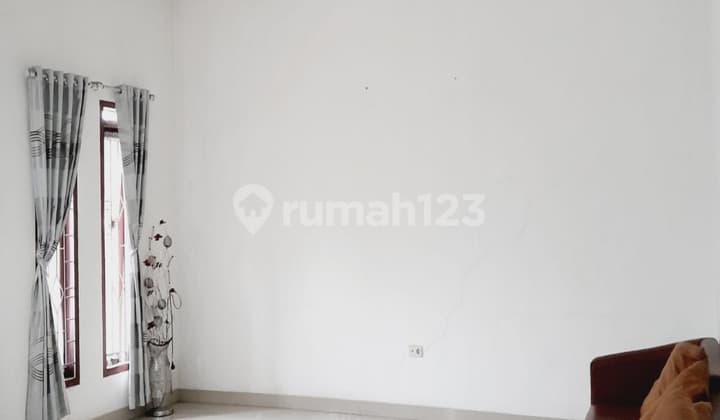 Di Sewakan Rumah Tinggal Di Mekar Wangi Dlm Dluster