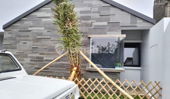 Di Jual Rumah Baru Keren Di Area Cigadung