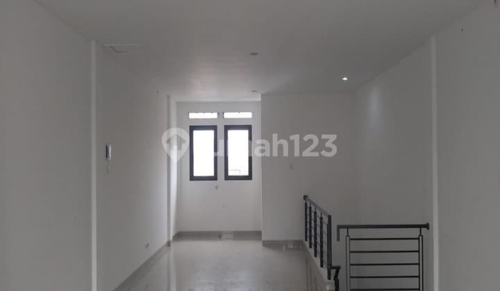 Di Jual Ruko Lokasi Strategis Di Batununggl