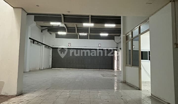 Di Sewakan Ruko Di Mainroad Karapitan