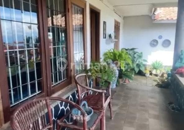 Villa for Daily Rent, Make It Awesome in Setiabudi.
