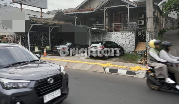 HUNIAN STRATEGIS DI AREA COMERCIAL DEPOK