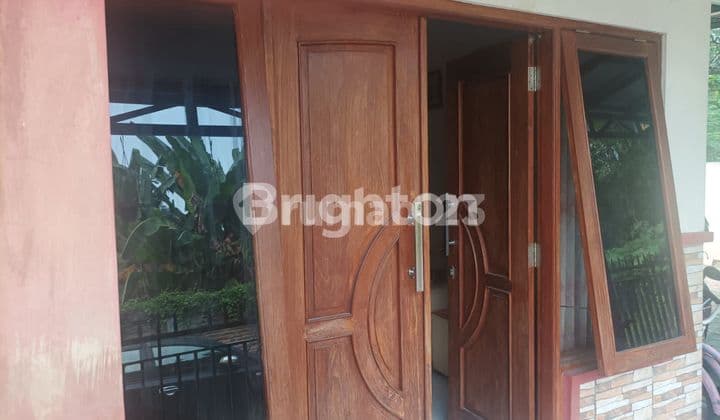 RUMAH DEKAT PADEPOKAN BAGONG KUSUDIHARJO