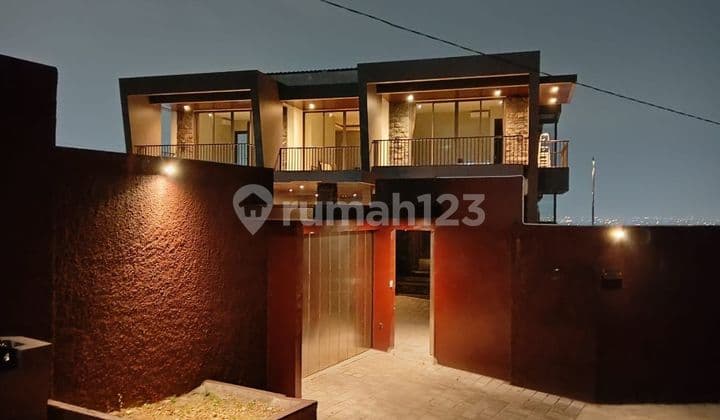 2-STORY HOUSE WITH CERTIFICATE IN UPPER SEMARANG. GOOD CONDITION, READY TO OCCUPY.