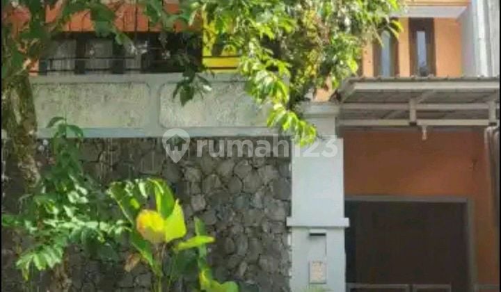 Rumah 3 Lantai Siap Pakai di Candisari
