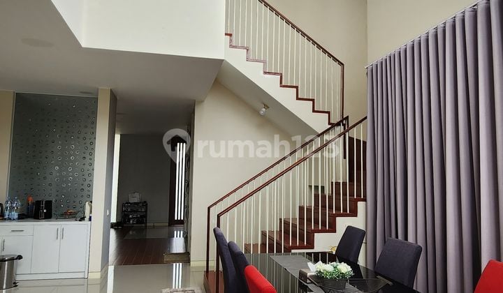 Rumah 2 Lantai Siap Pakai di Citragrand. Sudah Full Furnished, Premium Furniture. View Perkotaan