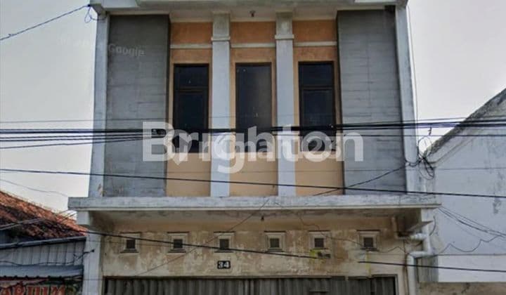 Ready-to-Use 3-Story RUKO in Central Semarang. Strategic Location, Always Busy & Many Shops.