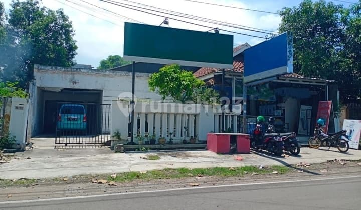 Rumah Besar & Murah Di Semarang Barat. Masih Ada Tanah Kosong Di Belakang