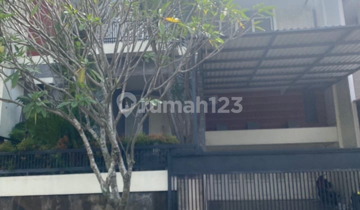 Rumah 2 Lantai di Graha Candi Golf